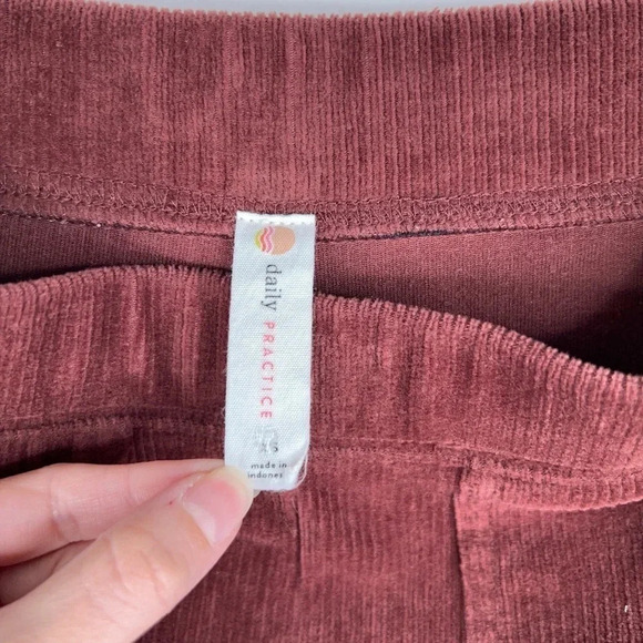 Daily Practice Anthropologie Corduroy Flare Pants Velour Burgundy Brown Size XS - Picture 7 of 11